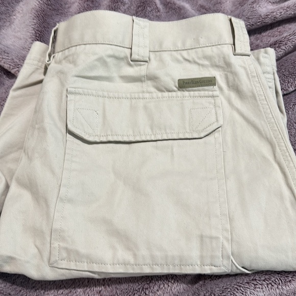 Perry Ellis Shorts - Picture 2 of 12